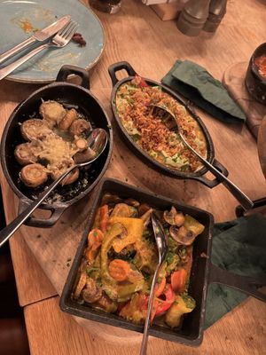 Vegan mezes #Veganuary at Naane in Bielefeld