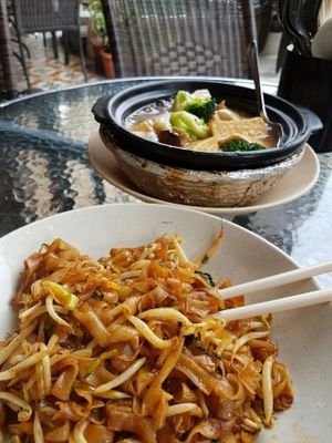 Noodles and tofu pot! at Zen Xin Vegetarian in Penang