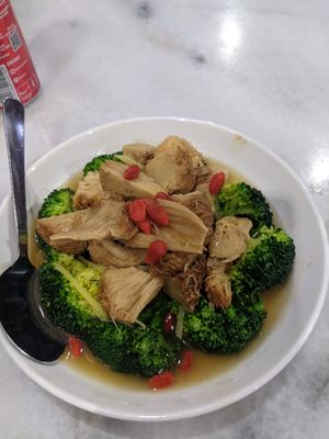 Broccoli with Mushrooms at Zen Xin Vegetarian in Penang