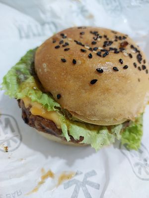 Cheese burger at WILD in Metro Manila