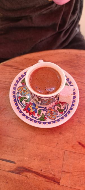 Strawberry coffee at Müjgan Yeldeğirmeni in Istanbul