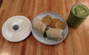 Jungle Gym smoothie and Spicy Bean wrap at Roots Organic Juice Cafe in Valparaiso
