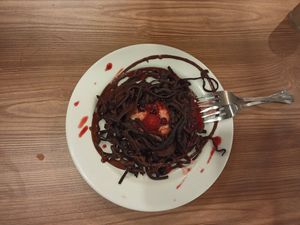 Tallaríns de chocolate at Utopía in A Coruna