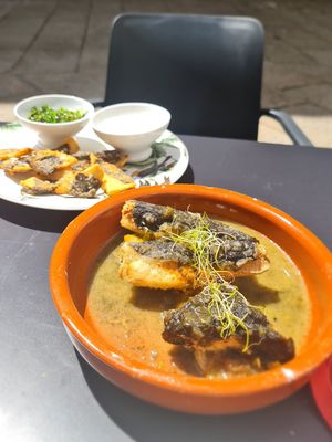 Cod and fried fish. at Utopía in A Coruna