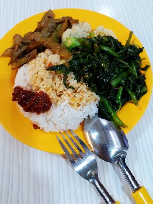 Simple vegetarian food  at Heavens Grace Vegetarian Point 天恩素坊 in West Singapore