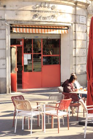 Sunny terrace with Sagrada Familia view at Gallo Santo in Barcelona