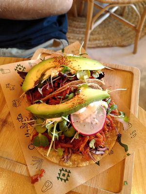 Tinga tacos with carrots at Gallo Santo in Barcelona