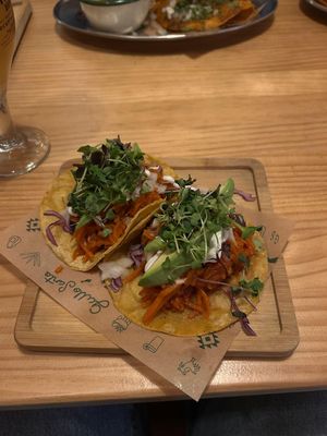 Tacos de tinga de zanahoria (7,9€) at Gallo Santo in Barcelona