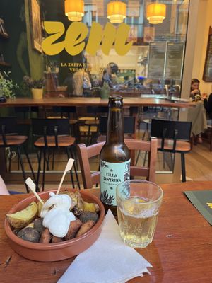 apperitivo with beer from local brewery  at ZEM Bistro in Bologna