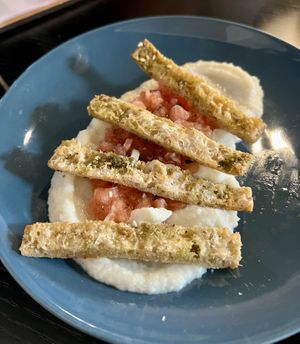 Gruß aus der Küche. Blumenkohl Creme  at Life Deli in Frankfurt