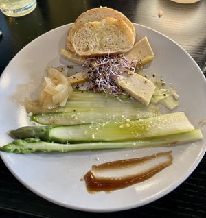 Joie Gras mit Spaegelcarpaccio  at Life Deli in Frankfurt