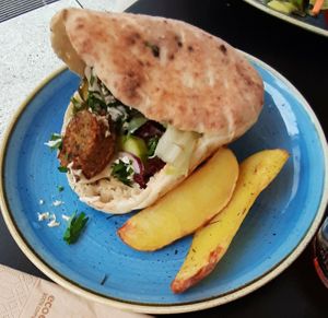 Falafelkuss 😘 at Life Deli in Frankfurt