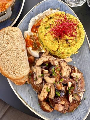 Launch special of steak with grilled mushrooms and couscous salad.  at Life Deli in Frankfurt