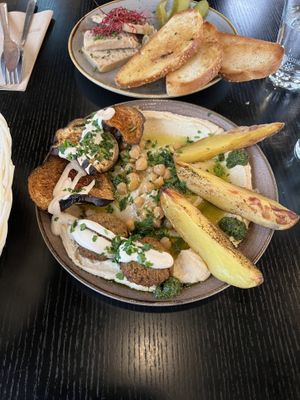 HUMMUS SABICH  at Life Deli in Frankfurt