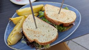Vegan roast beef sandwich at Life Deli in Frankfurt