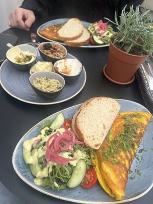 Breakfast omelette   at Life Deli in Frankfurt