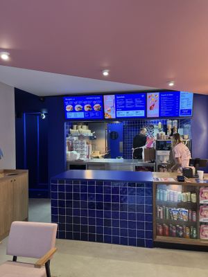 The sweetest staff! ✨ COMPLIMENTS!  at Taste Like Chicken TLC in Amsterdam