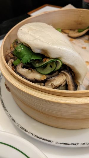 Baos at Outra Espécie  in Porto