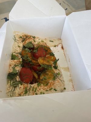 Tofuhummus   at Outra Espécie  in Porto