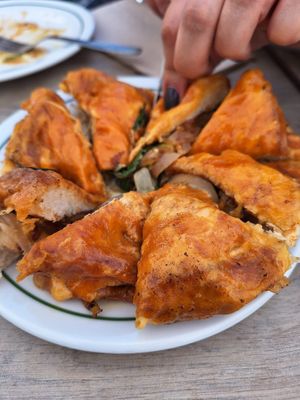   at Outra Espécie  in Porto