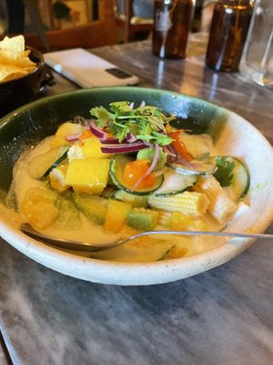   at Outra Espécie  in Porto