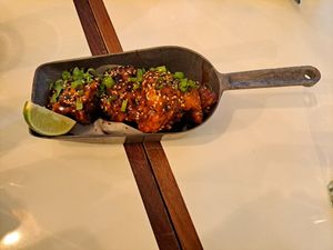 Korean Fried Cauliflower at Outra Espécie  in Porto