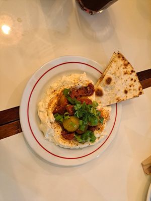 Tofummus at Outra Espécie  in Porto