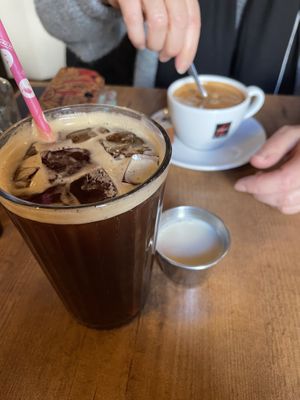 Iced americano and americano ☕️   at Café Buur in Frankfurt