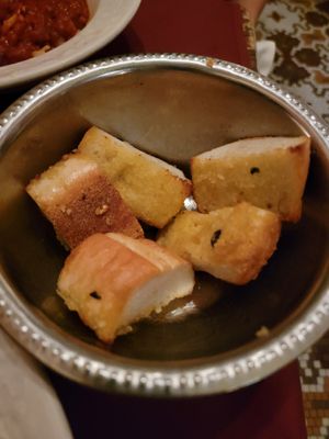 Vegan garlic bread #Veganuary at John's of 12th Street in New York City