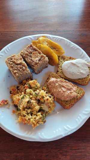 Gluten-free options from the breakfast buffet at Unah Piracanga in Itacare