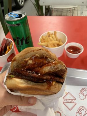 Hamburguesa BBQ  at Goy's Plant-Based Burgers - Napoles in Mexico City