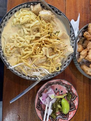 Khao Soi with Tofu  at Sang Ka Si Koh Tao - สังกะสี เกาะเต่า in Koh Tao
