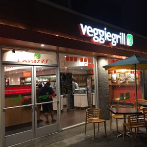Storefront at Veggie Grill by Next Level in Long Beach