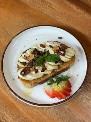 peanut butter toast at Sticky Island Cafe in Koh Phangan
