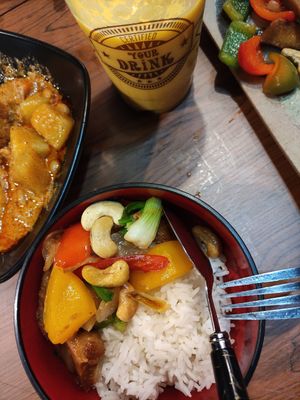 Massaman, 'chicken' cashew, smoothie at Penne in Koh Samui