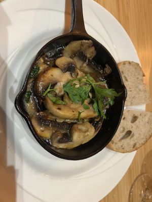 Garlic mushroom starter  at Geshmak in Caerphilly