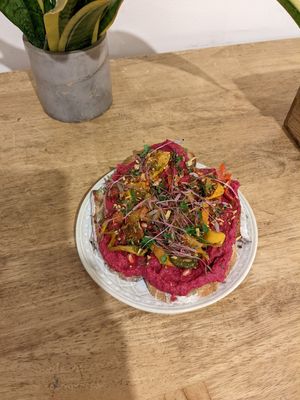 Hummus plus veggie of the day at Copper + Cloves in Bangalore