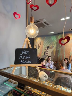 Guilt free Portuguese options at A Padoca in Porto