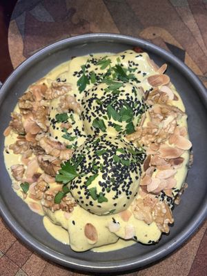 ‘Eggs Benedict’ (favourite)  at A Padoca in Porto