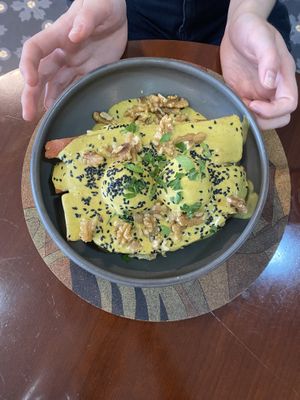 eggs benedict  at A Padoca in Porto