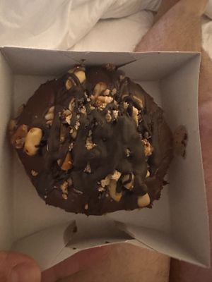 Donut de Snickers  at A Padoca in Porto