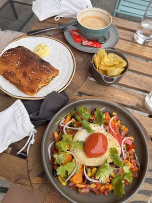 Big Mac Roll and Mexican Salad  at A Padoca in Porto