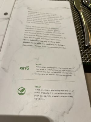 Vegan options are clearly labelled. Some items can be veganised - pls check with server at Berjaya Cafe 成功咖啡廳 in Kuala Lumpur