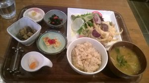 Sample lunch meal.
It was the Signature lunch of the month option for 1400 JPY. at Tosca in Kyoto