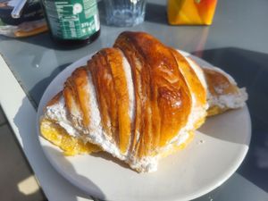  at O Melhor Croissant da Minha Rua   in Porto