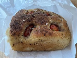 Oliven-Tomaten-Foccacia  at Zeit für Brot in Stuttgart