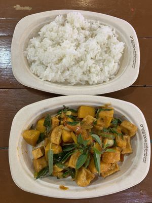 Stir fry tofu and pumpkin red curry #Veganuary at Pakbai - Food Stall in Chiang Mai