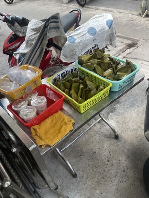 Take away   at Van An  in Ho Chi Minh City