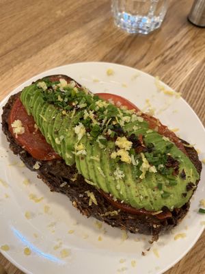 Avocado toast 😍  at Piekarnia Aromat - Hoża in Warsaw
