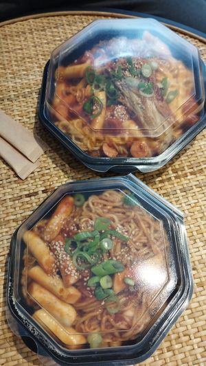 The bottom one is vegan at Bokki in Antwerpen